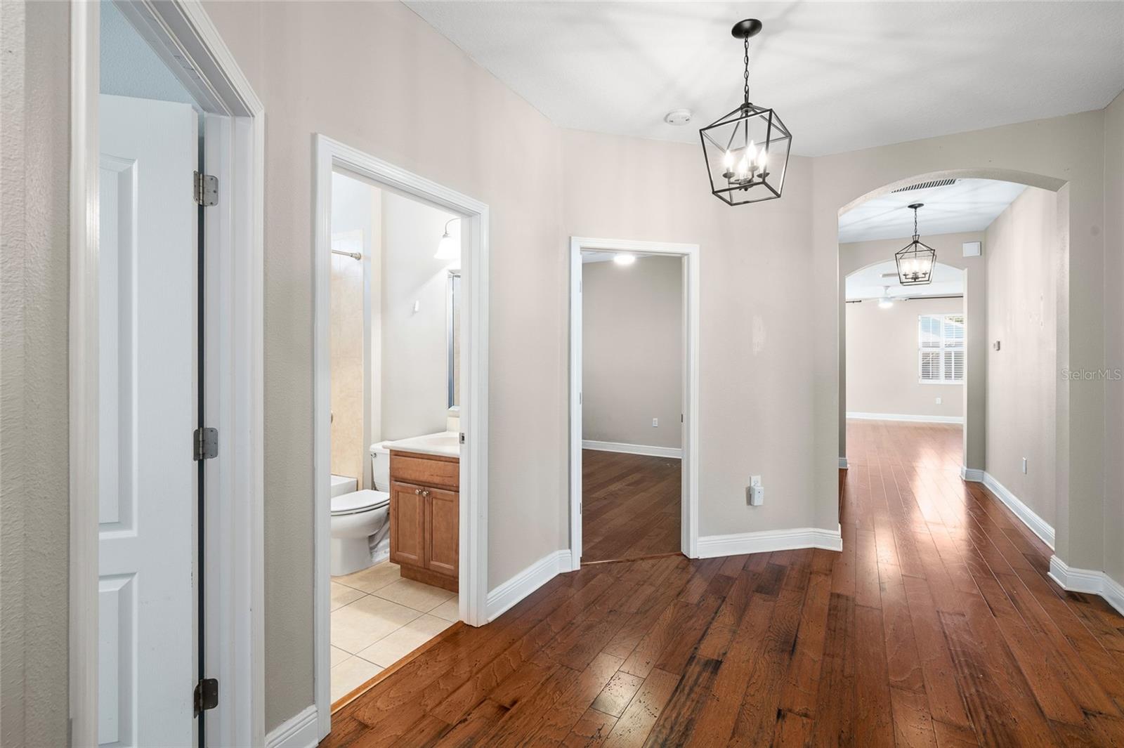 Image 6 of 38 For 7417 Fitzgerald Street