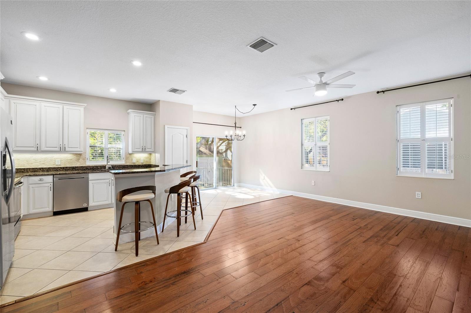 Image 8 of 38 For 7417 Fitzgerald Street