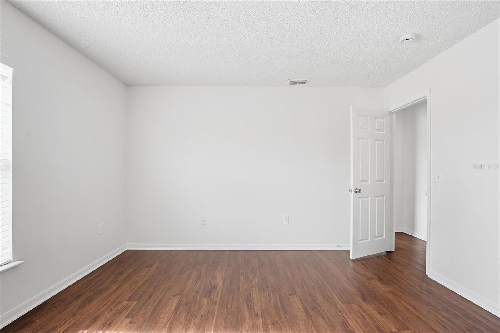 Image 16 of 40 For 30230 Double Drive