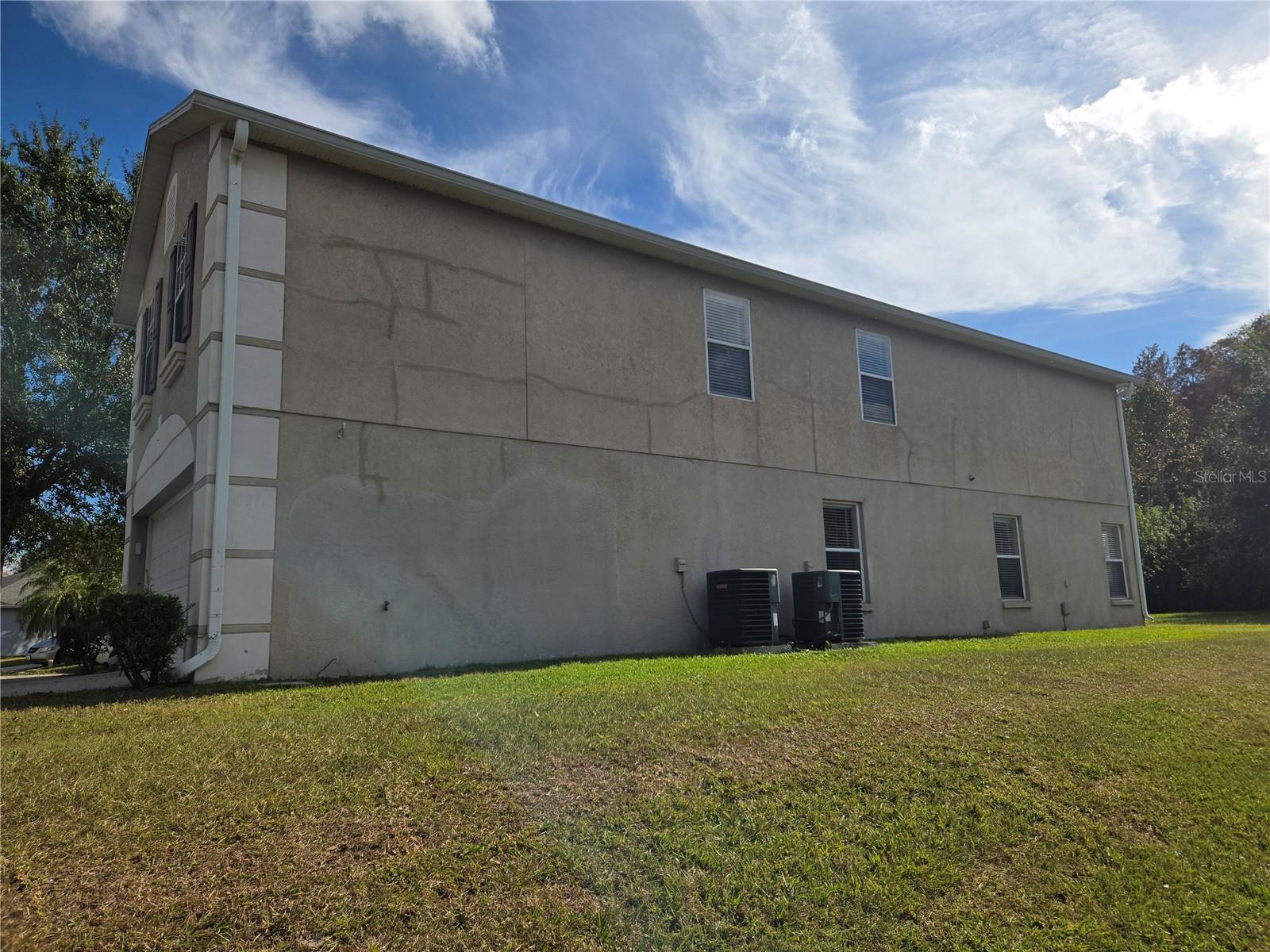 Image 6 of 23 For 8 Windrose Drive