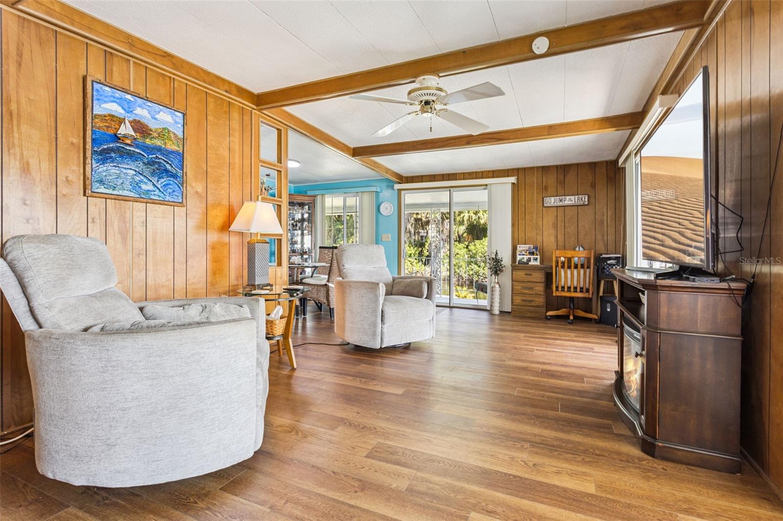 Image 12 of 47 For 120 Breezy Point