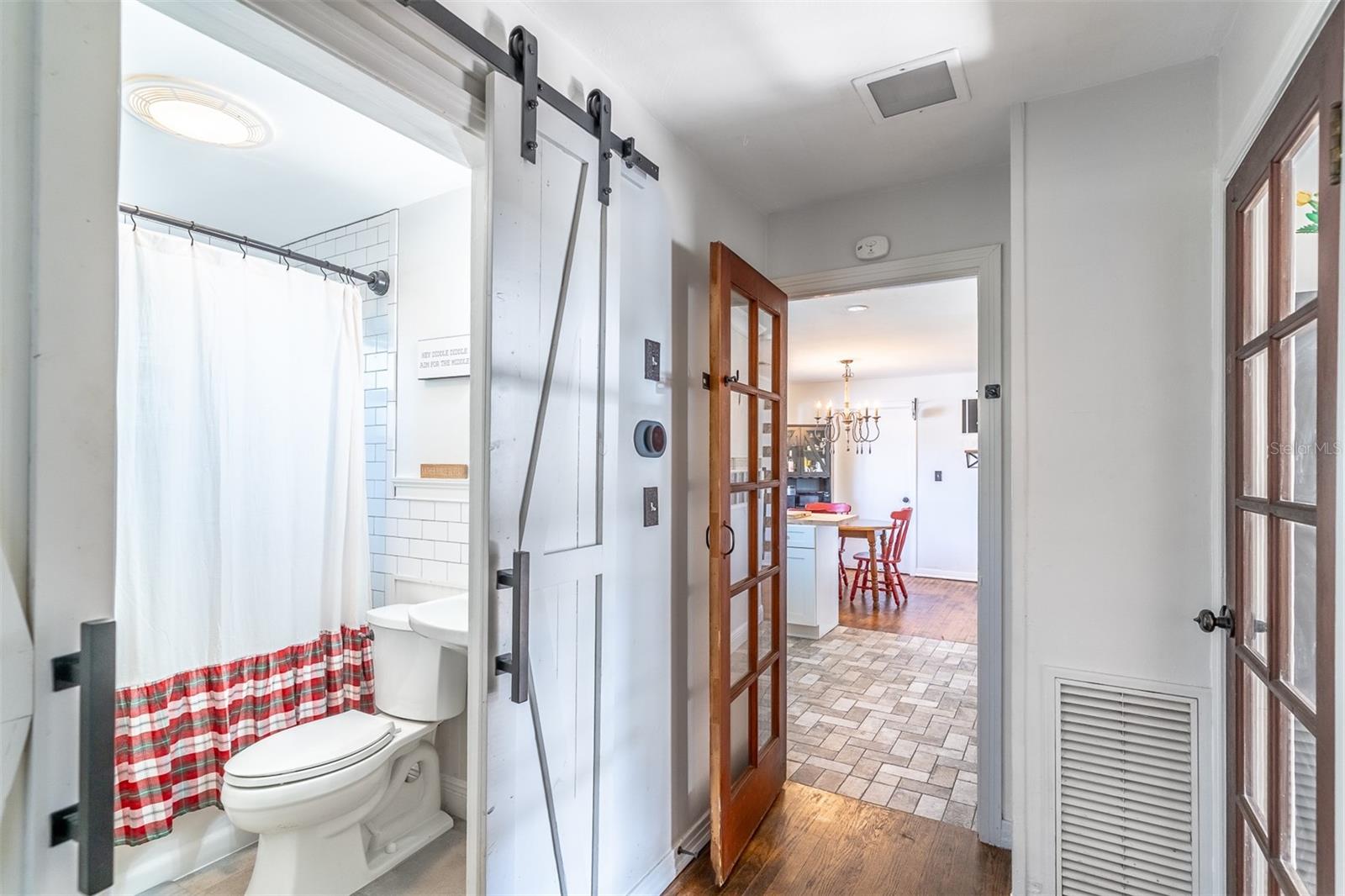 Image 15 of 25 For 1237 Voorhis Avenue