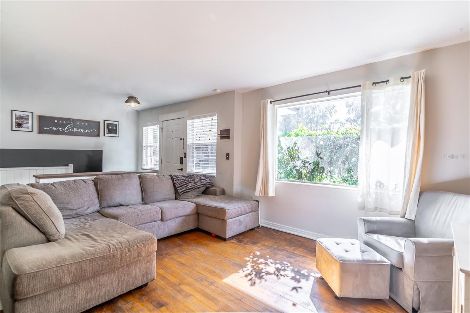 Image 8 of 25 For 1237 Voorhis Avenue