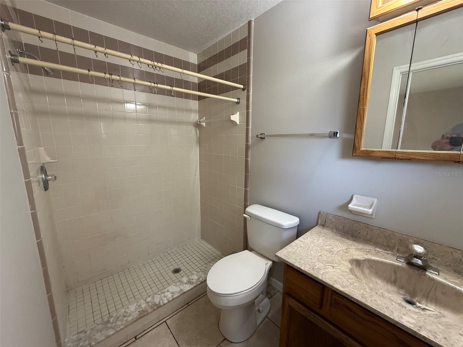 Image 14 of 17 For 320 Baccarat Court B