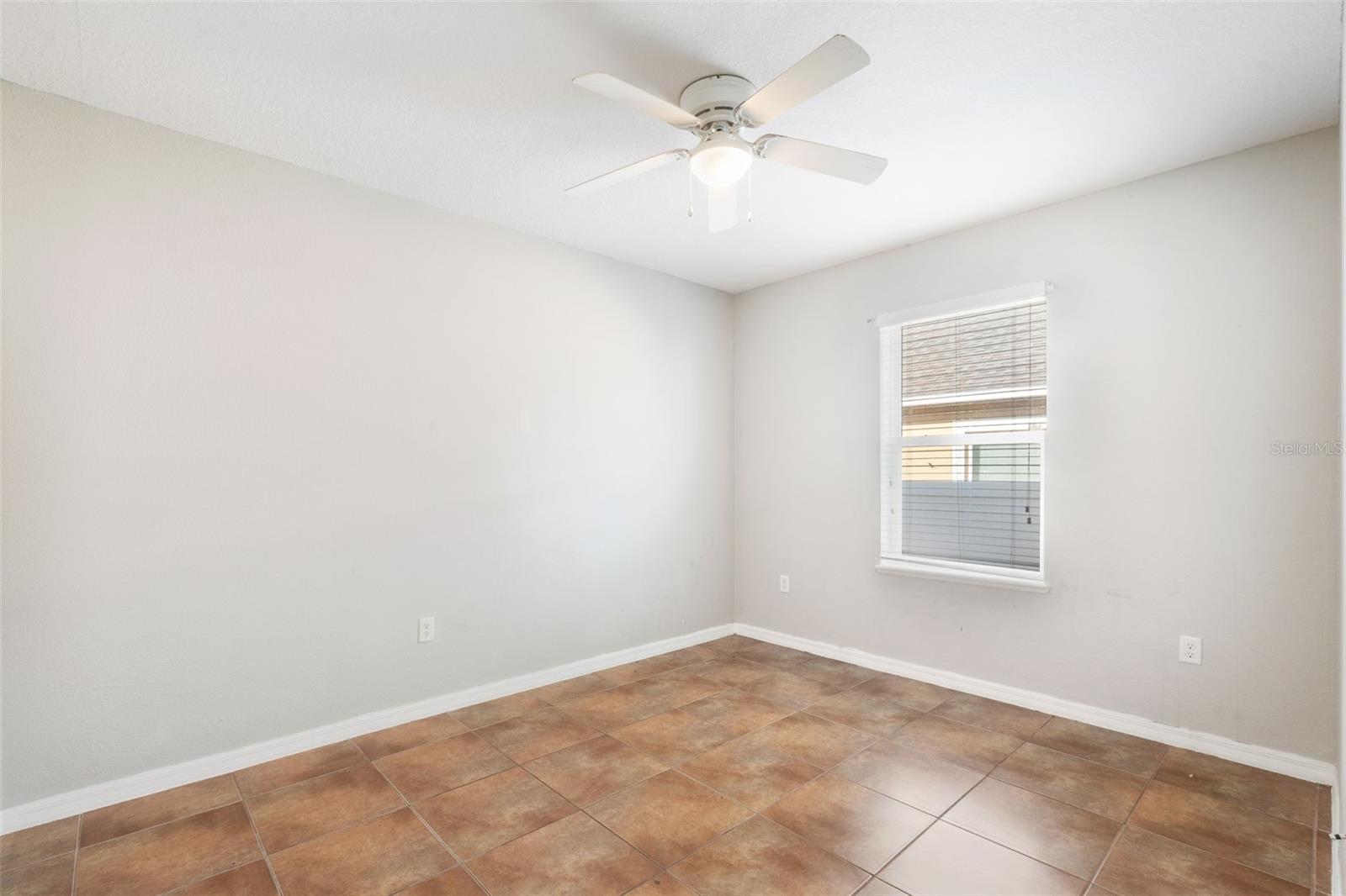 Image 21 of 52 For 1038 Suffragette Circle