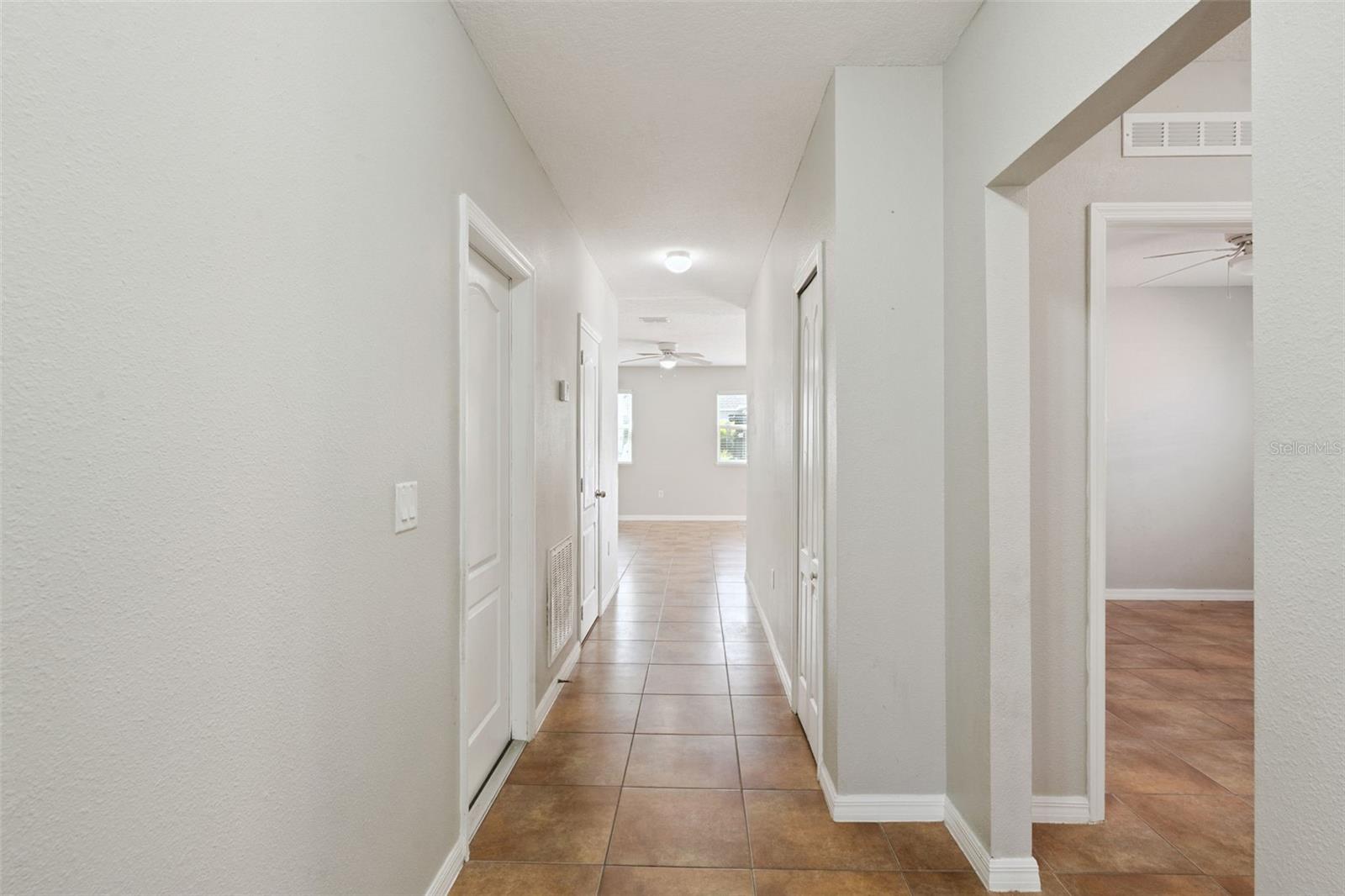 Image 3 of 52 For 1038 Suffragette Circle