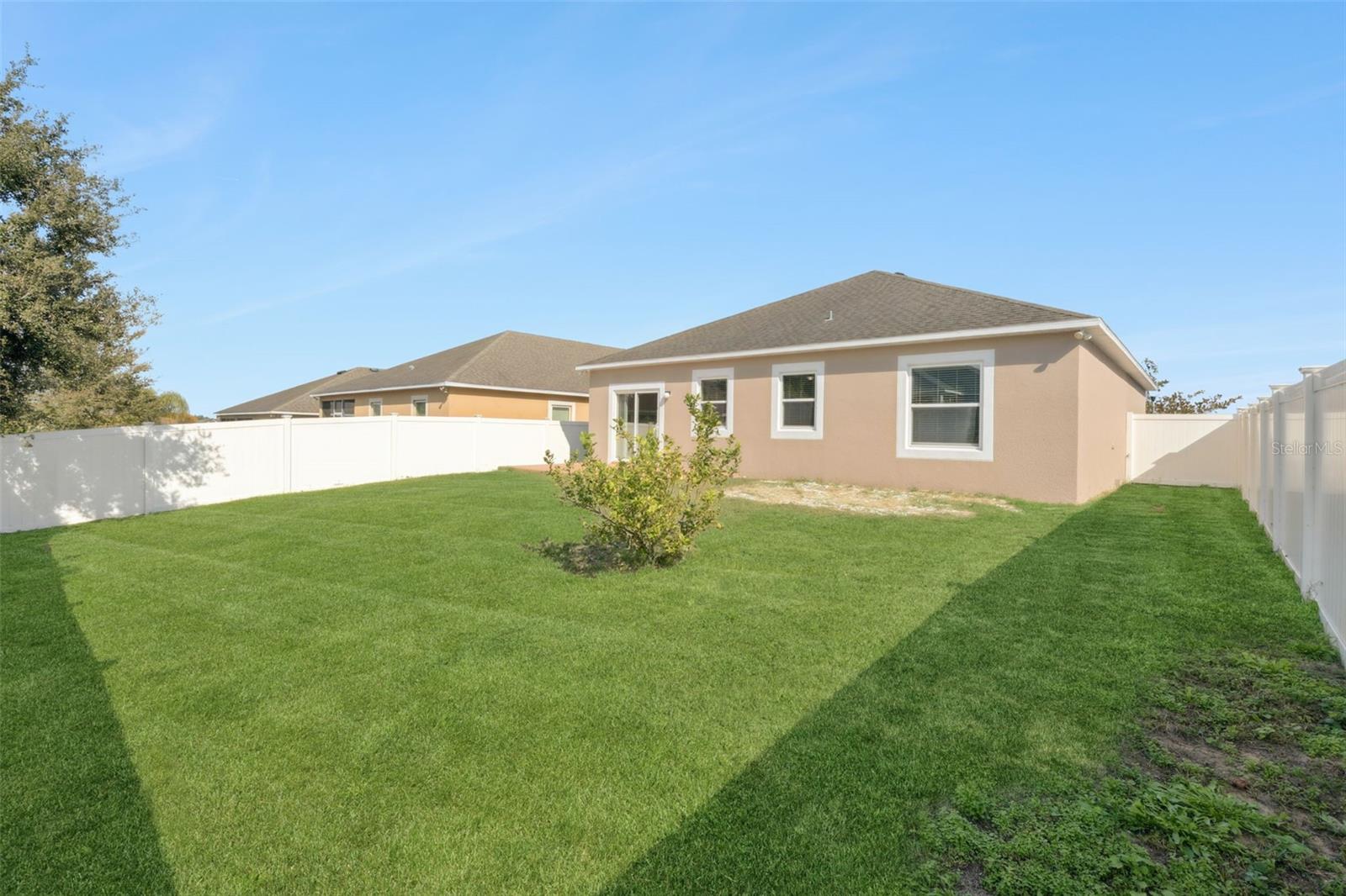 Image 31 of 52 For 1038 Suffragette Circle