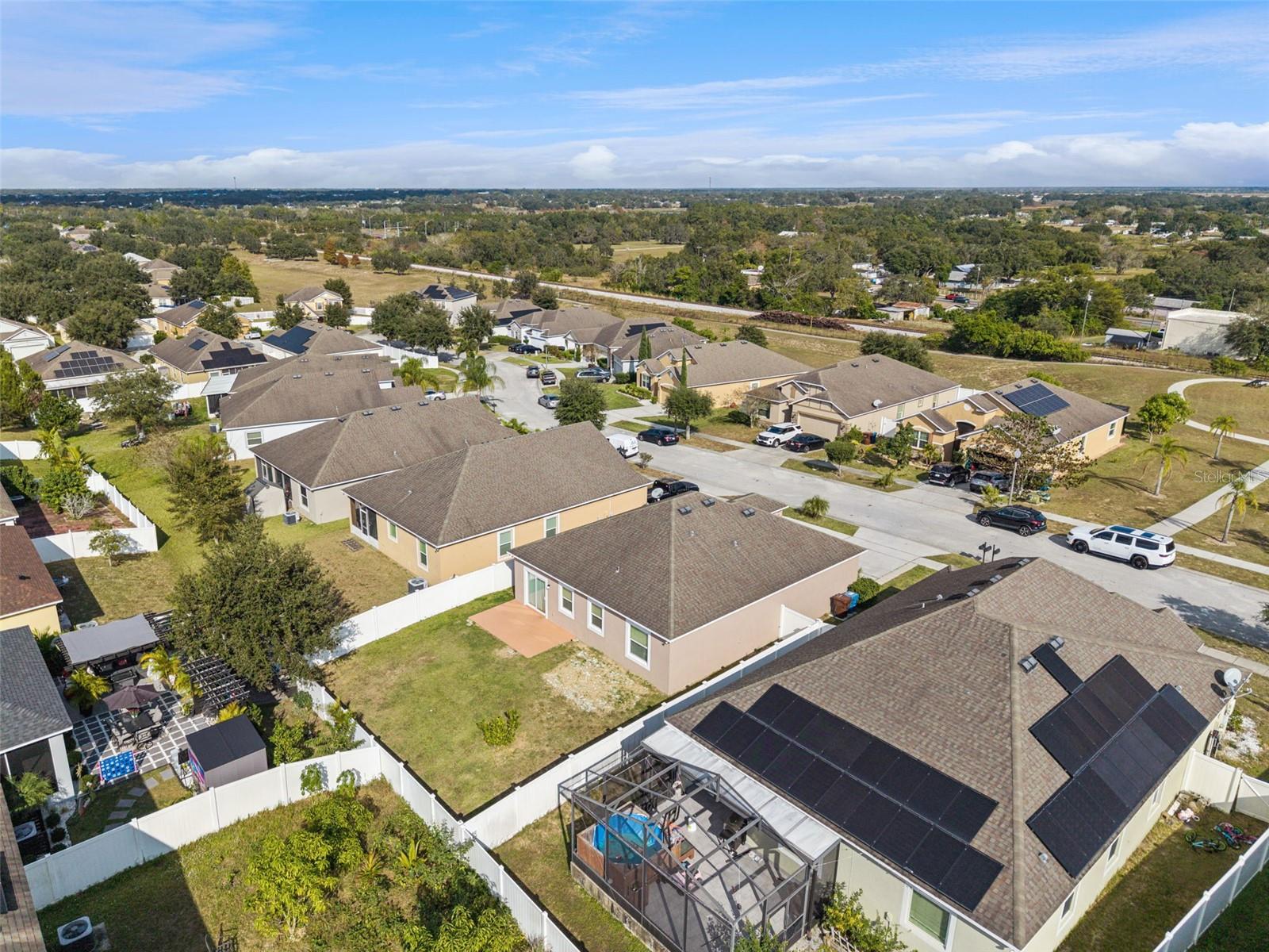 Image 41 of 52 For 1038 Suffragette Circle