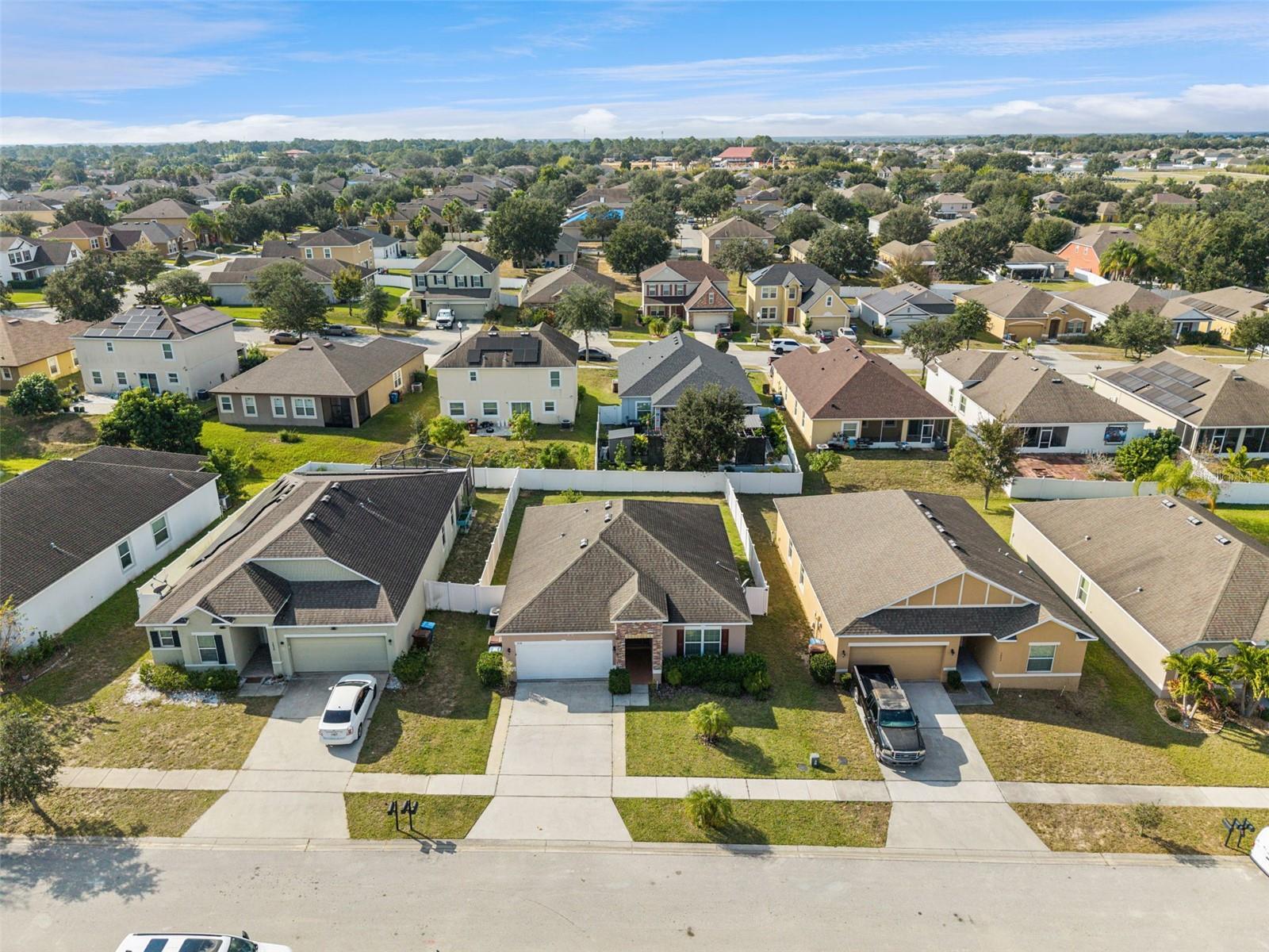 Image 44 of 52 For 1038 Suffragette Circle