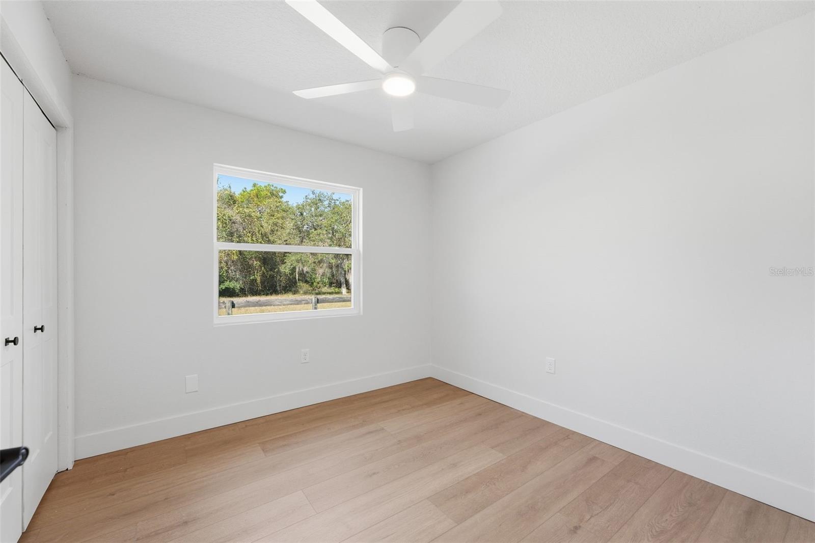 Image 25 of 31 For 241 Overlook Drive