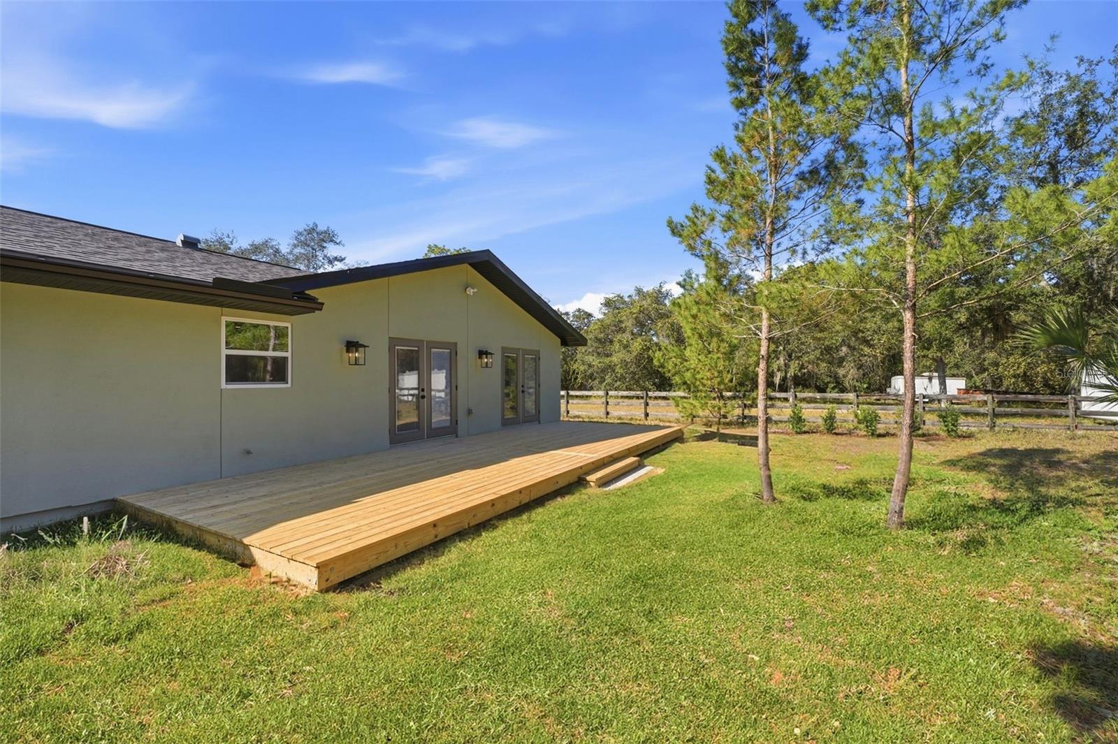 Image 28 of 31 For 241 Overlook Drive