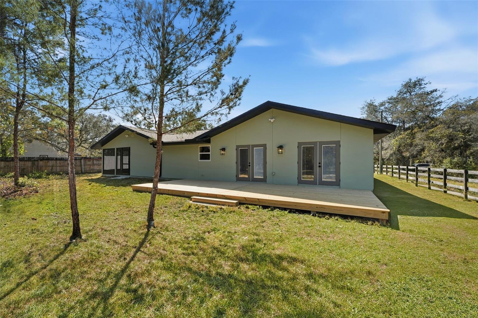 Image 29 of 31 For 241 Overlook Drive