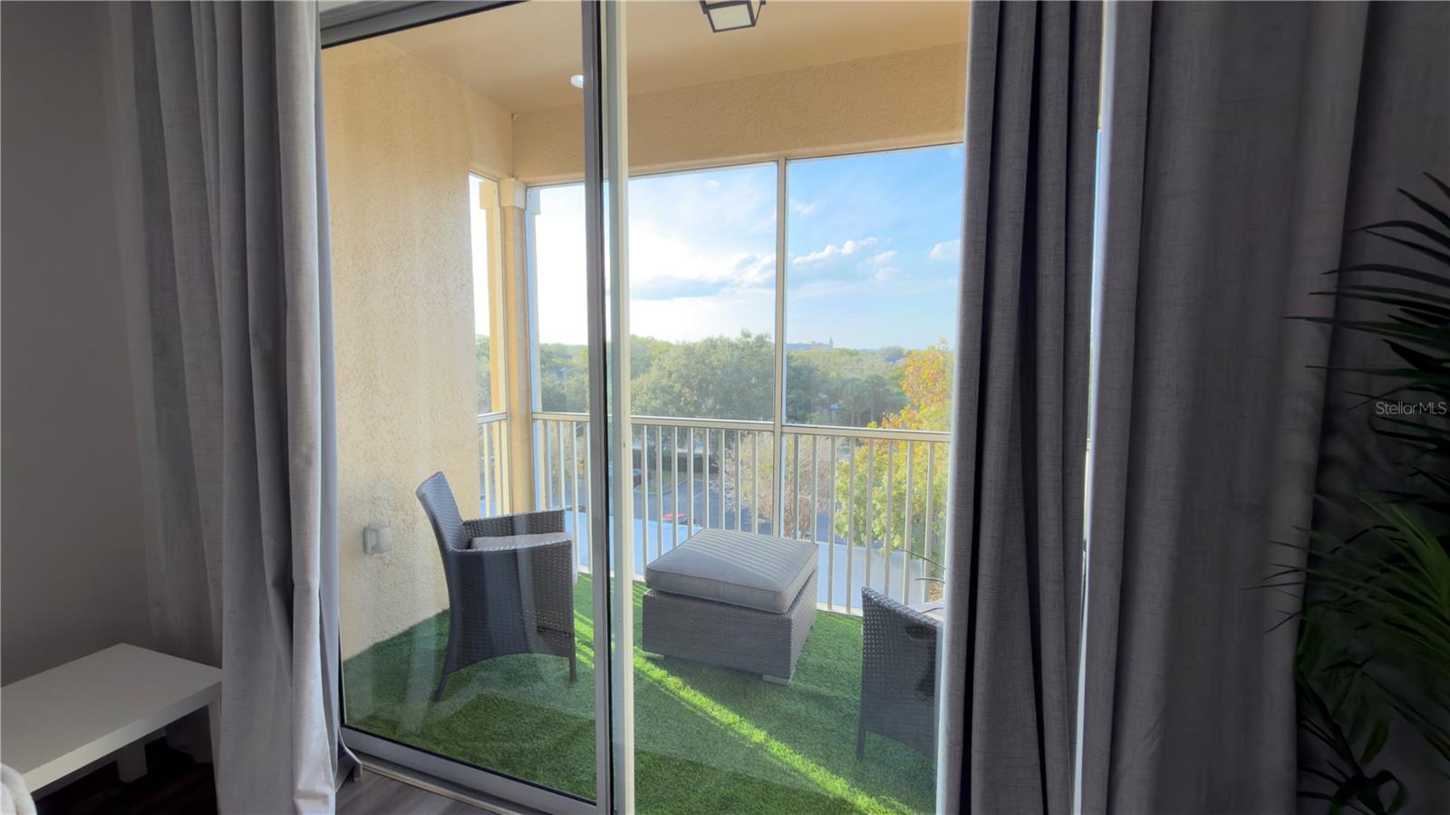 Image 15 of 76 For 6466 Cava Alta Drive 401