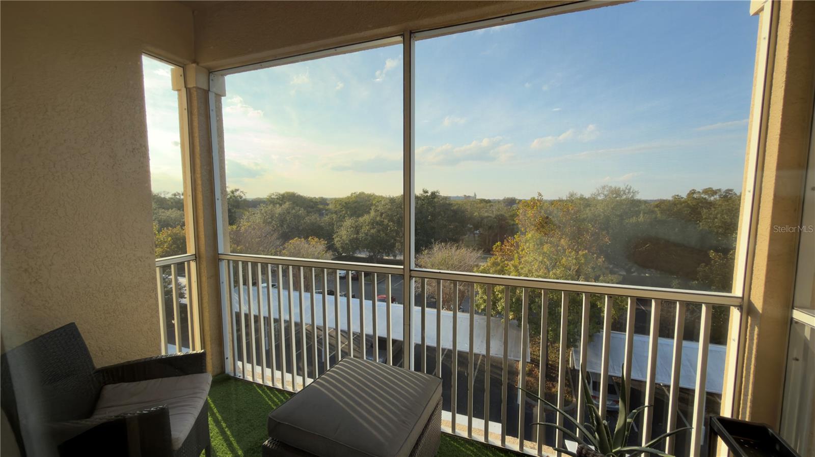 Image 16 of 76 For 6466 Cava Alta Drive 401