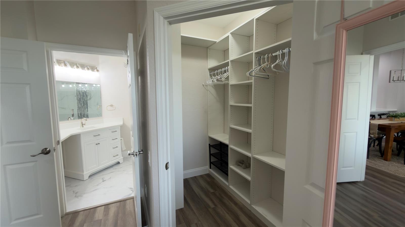 Image 23 of 76 For 6466 Cava Alta Drive 401