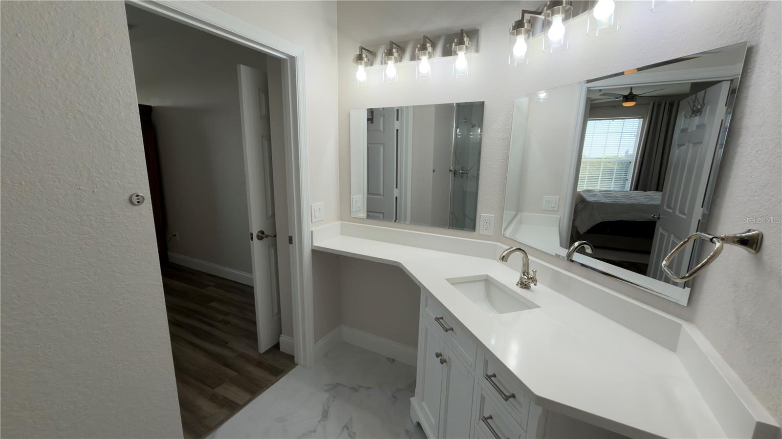 Image 26 of 76 For 6466 Cava Alta Drive 401