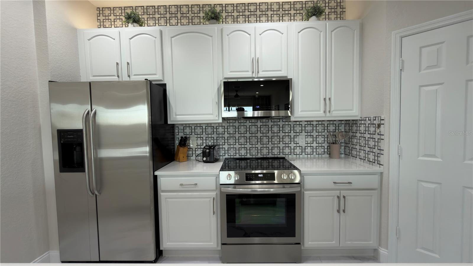 Image 41 of 76 For 6466 Cava Alta Drive 401