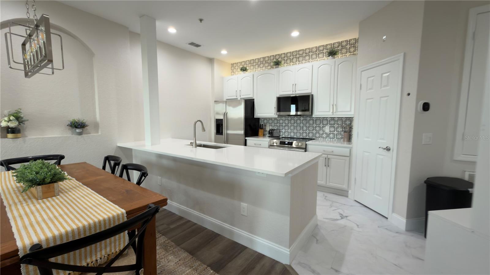 Image 43 of 76 For 6466 Cava Alta Drive 401