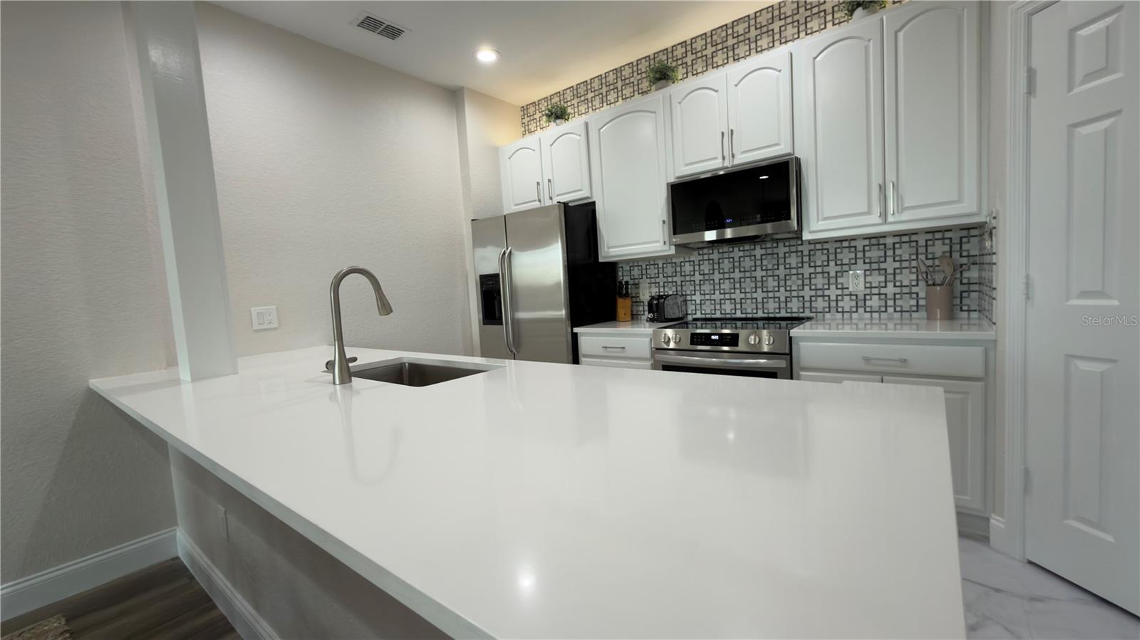 Image 44 of 76 For 6466 Cava Alta Drive 401