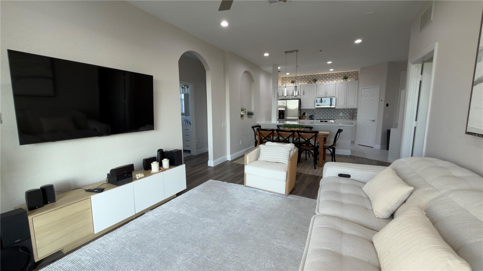 Image 47 of 76 For 6466 Cava Alta Drive 401