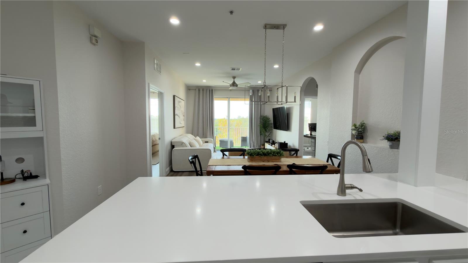 Image 7 of 76 For 6466 Cava Alta Drive 401