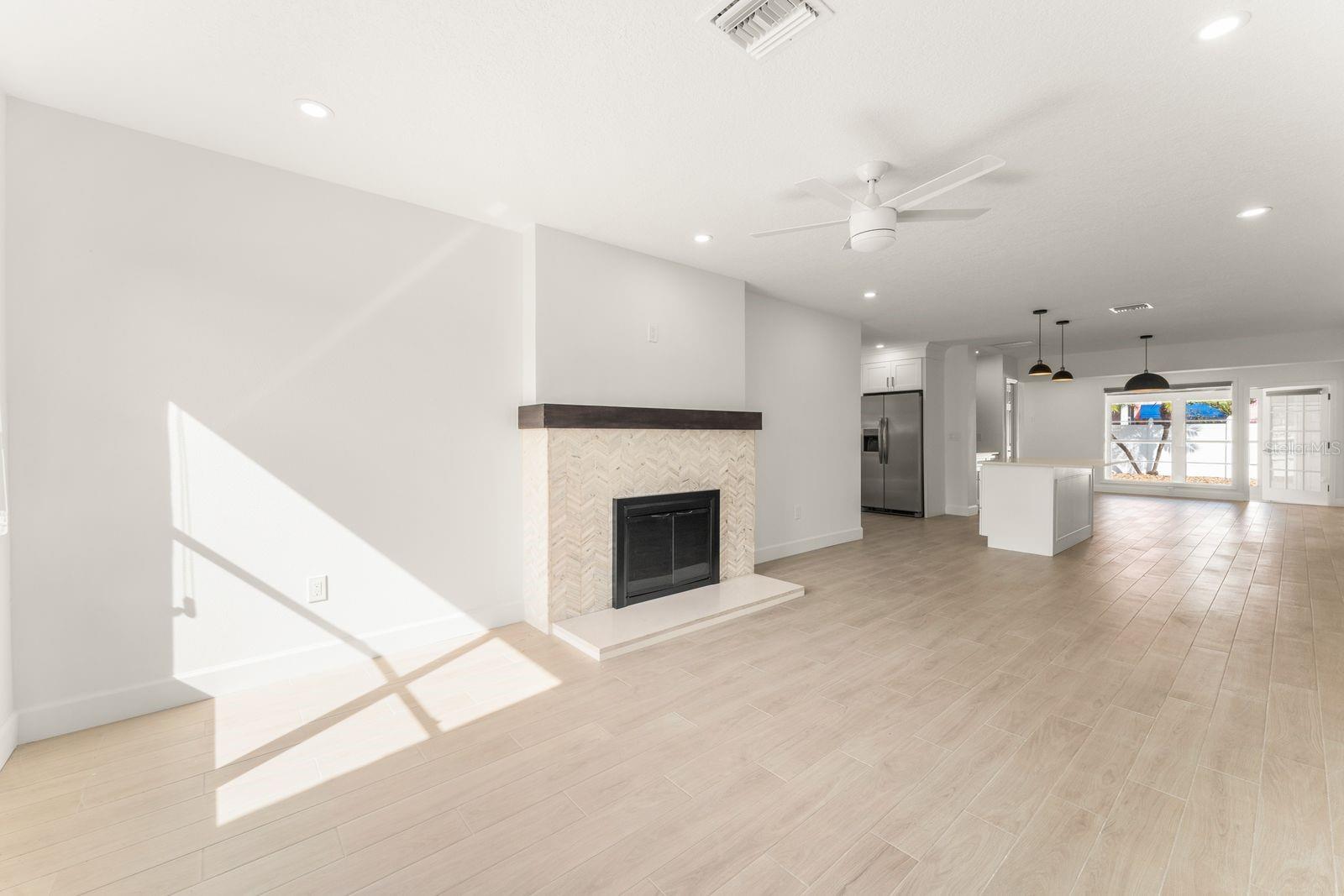 Image 13 of 41 For 107 4th Street