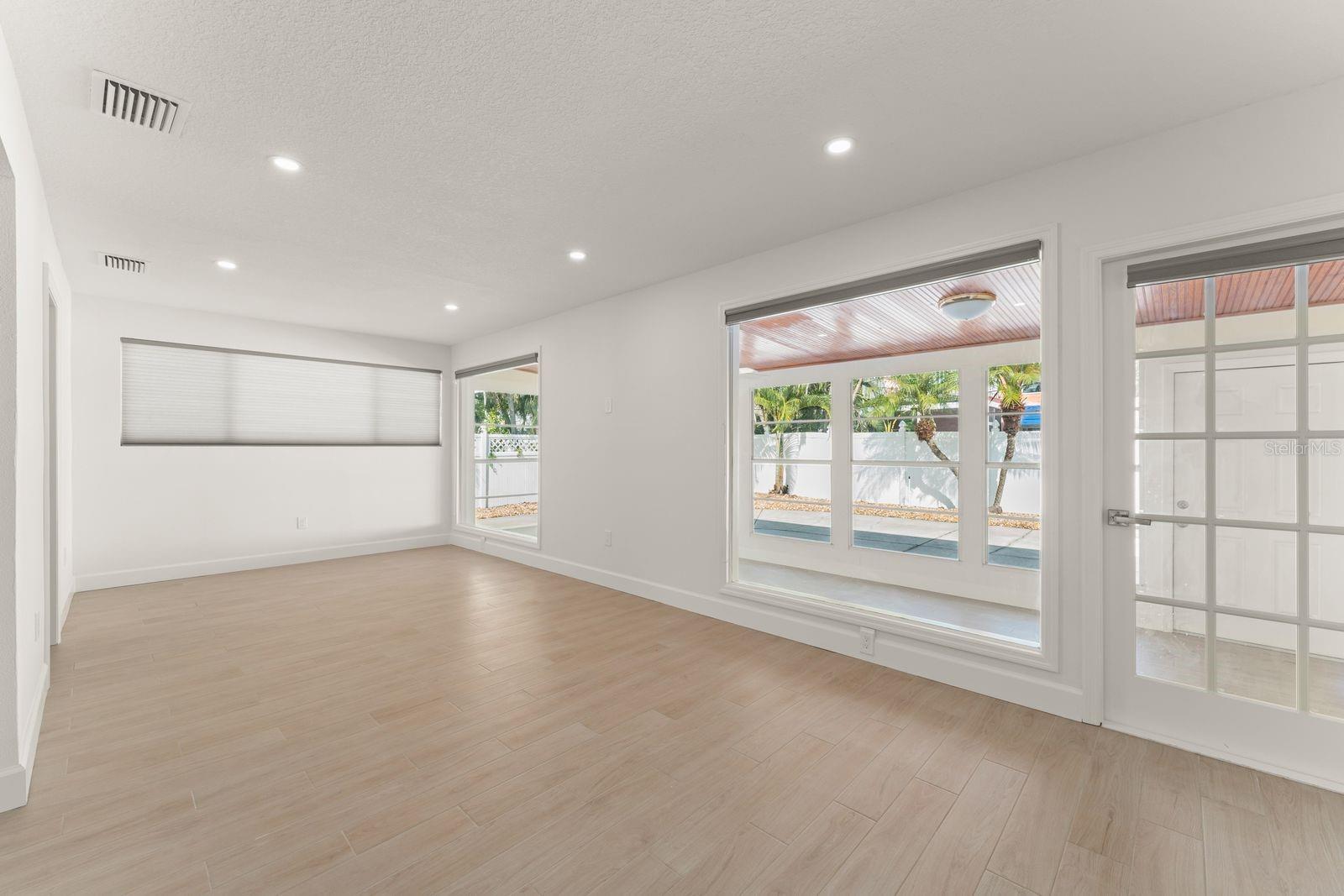 Image 15 of 41 For 107 4th Street