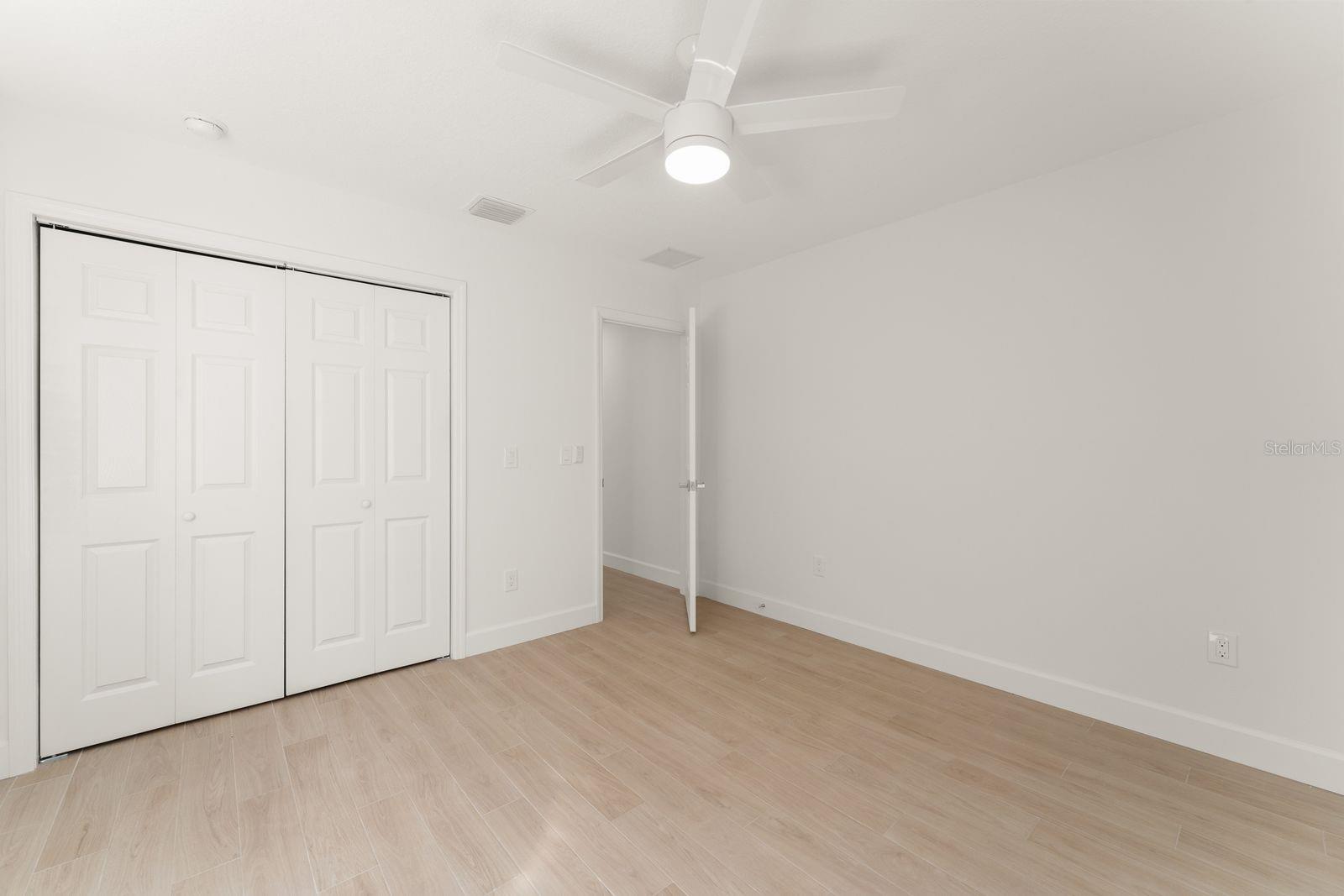 Image 24 of 41 For 107 4th Street