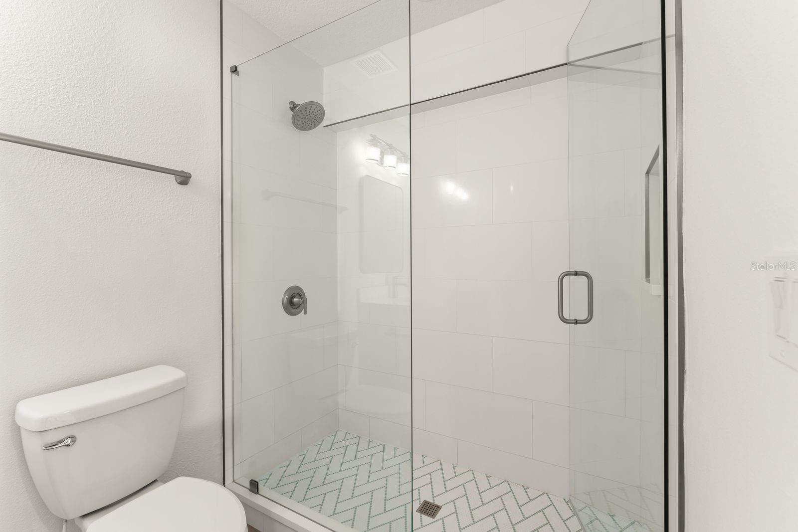 Image 26 of 41 For 107 4th Street