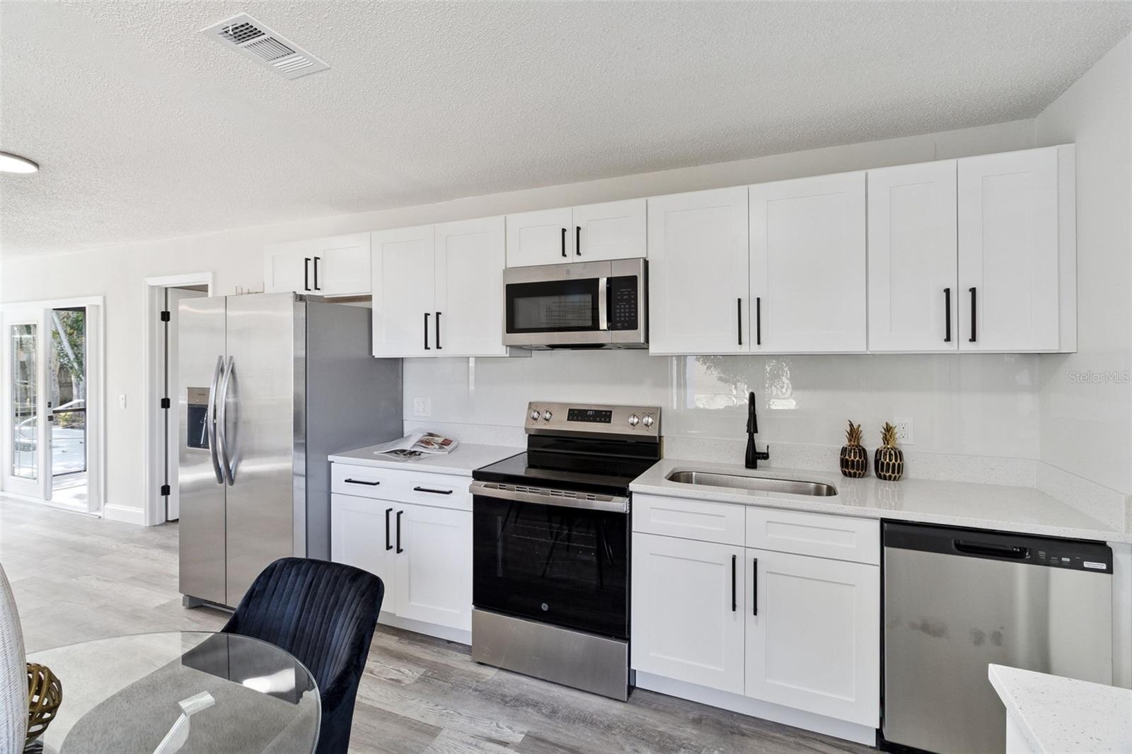 Image 8 of 24 For 1296 Dawn Street Ne