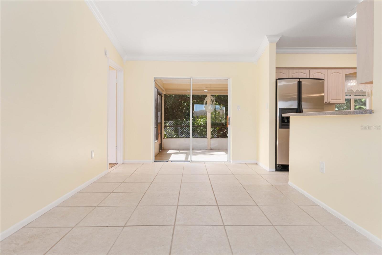 Image 11 of 47 For 2355 Raintree Lake Circle