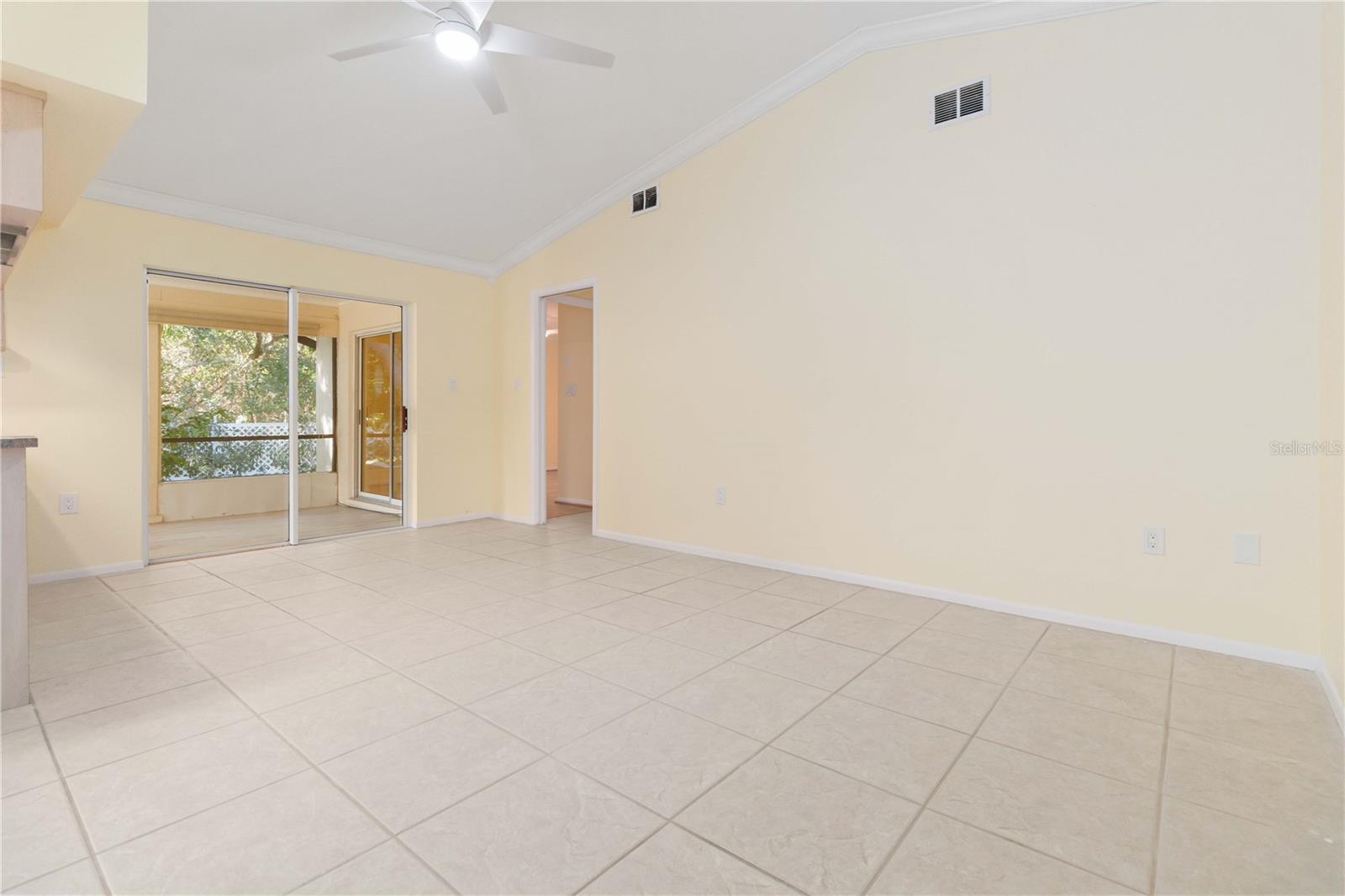 Image 24 of 47 For 2355 Raintree Lake Circle