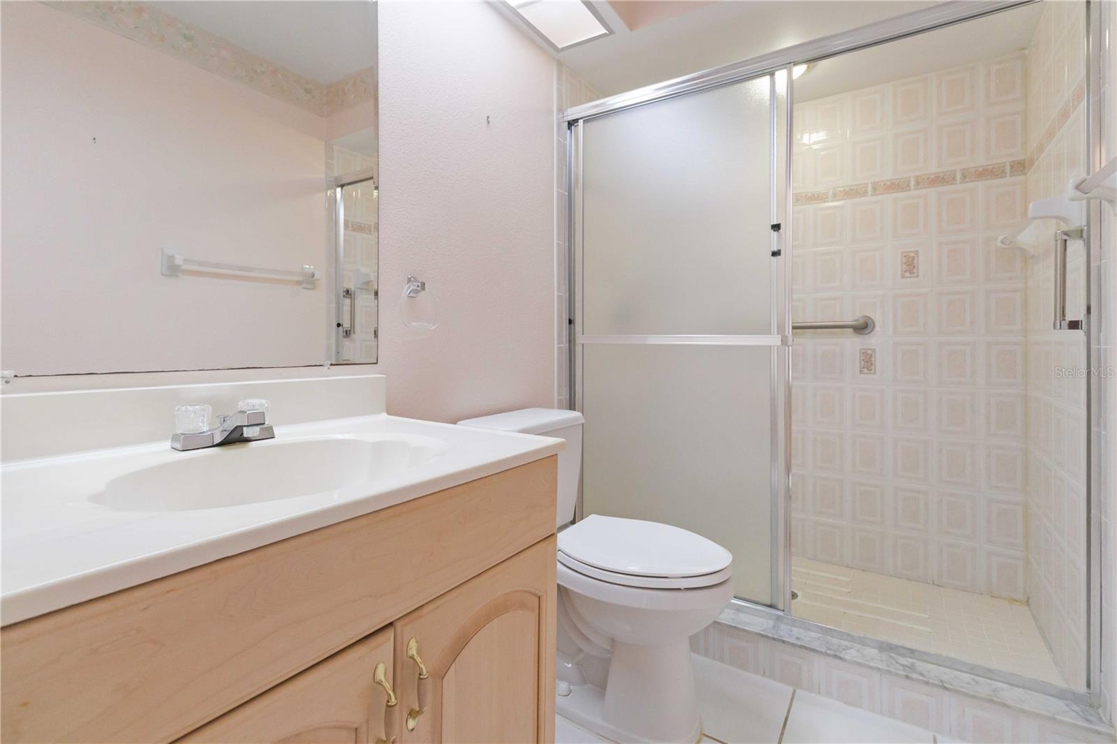 Image 27 of 47 For 2355 Raintree Lake Circle