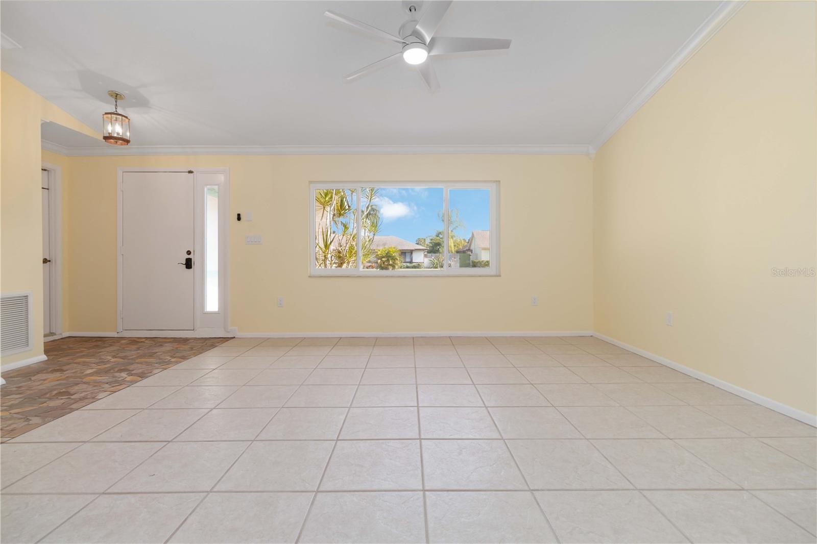 Image 9 of 47 For 2355 Raintree Lake Circle