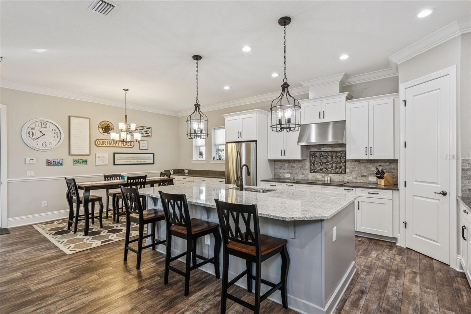 Image 15 of 88 For 1618 Resolute Street