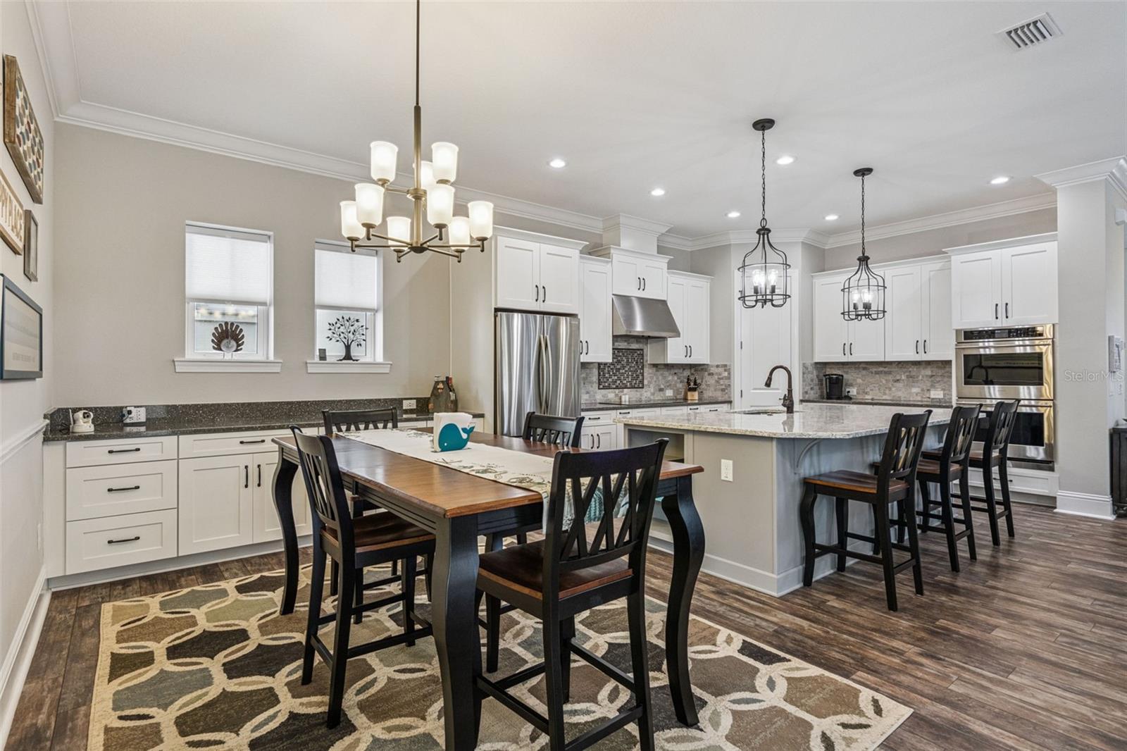 Image 16 of 88 For 1618 Resolute Street