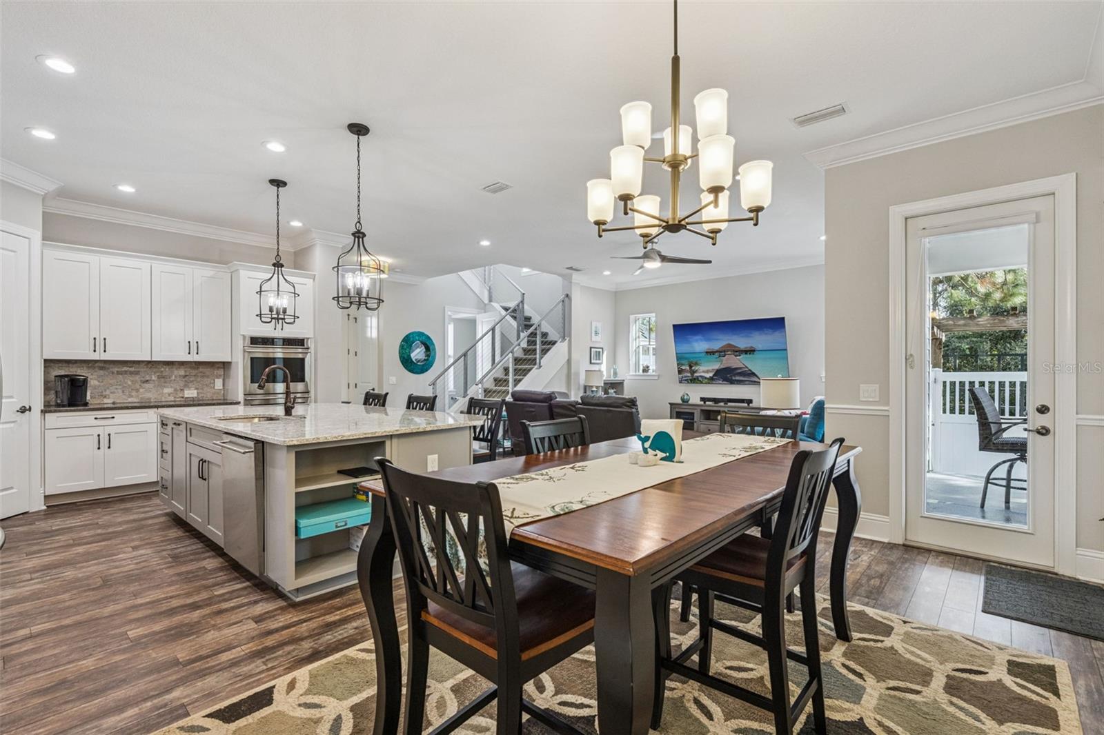 Image 17 of 88 For 1618 Resolute Street