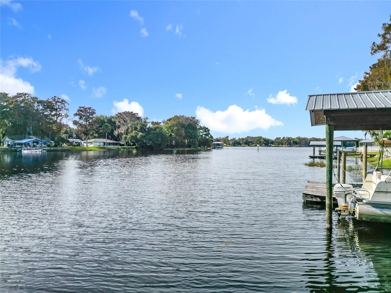 Image 27 of 38 For 7686 Crescent Loop