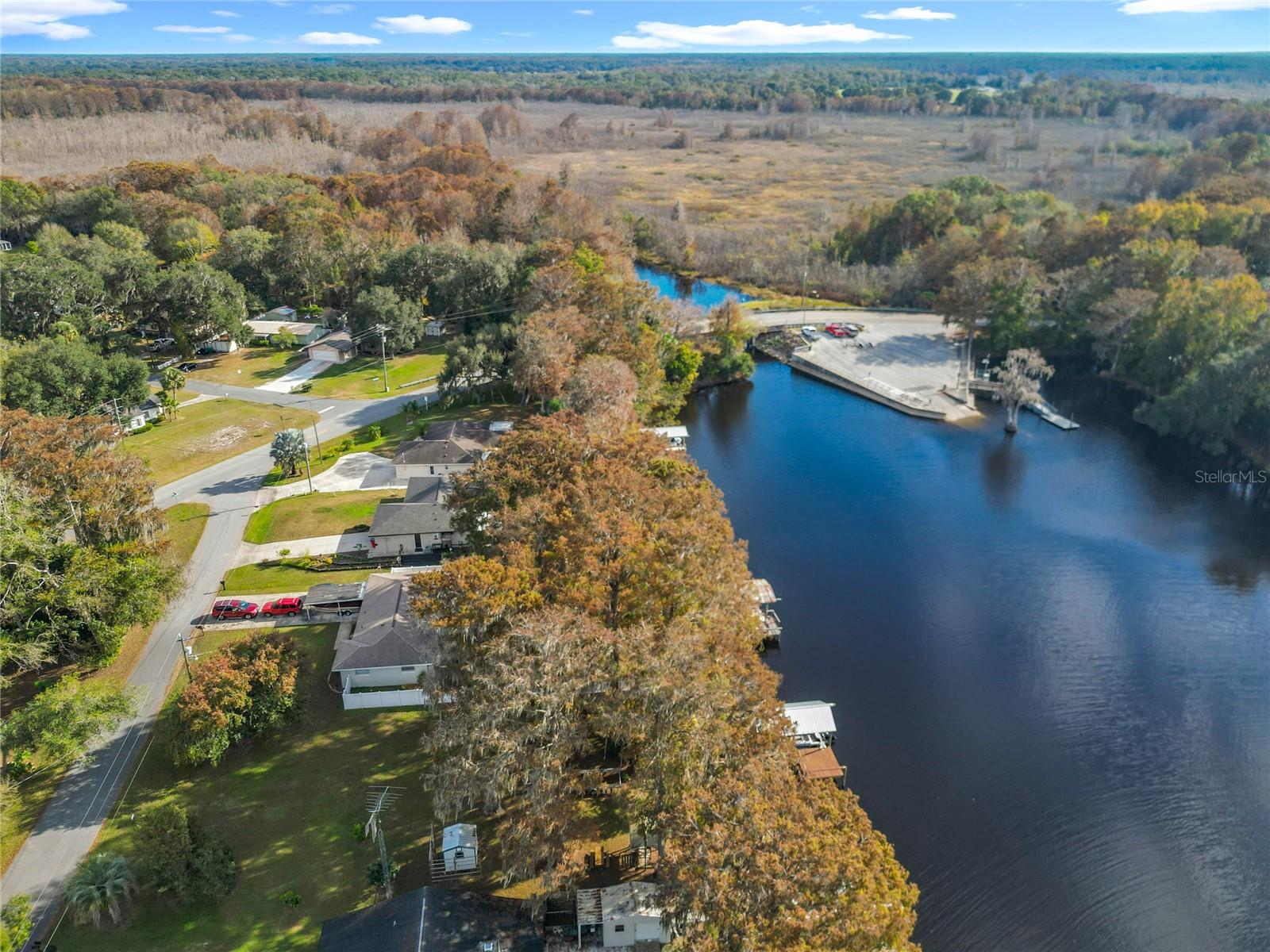 Image 32 of 38 For 7686 Crescent Loop