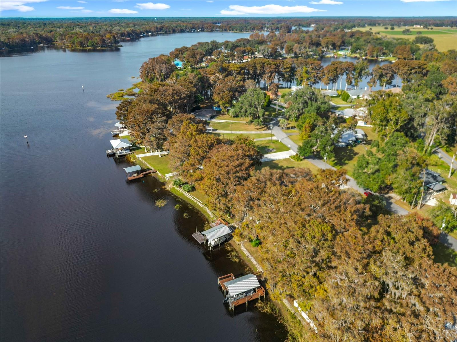 Image 37 of 38 For 7686 Crescent Loop