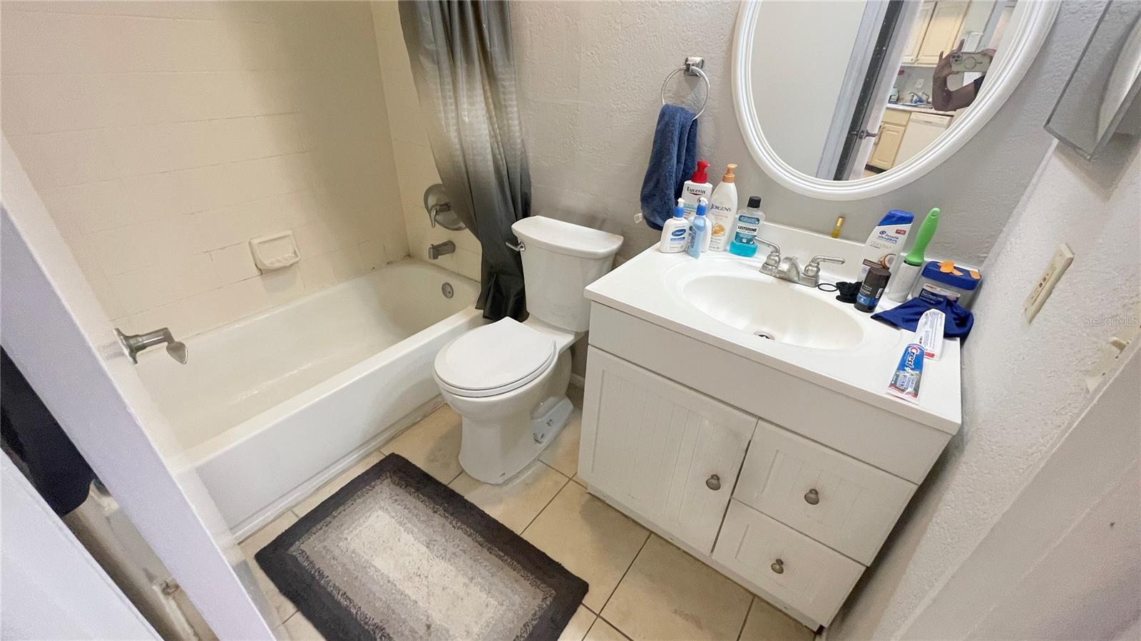 Image 7 of 18 For 1972 Lake Atriums Circle 200