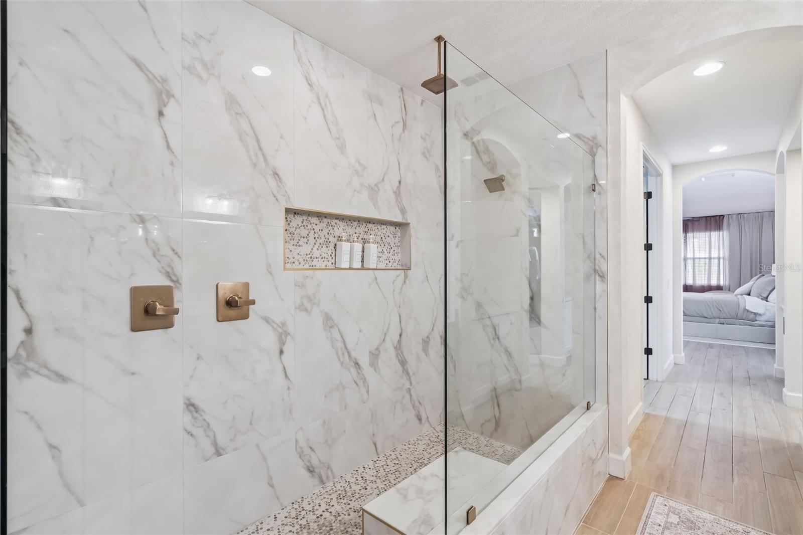 Image 14 of 24 For 5785 Saybrook Circle