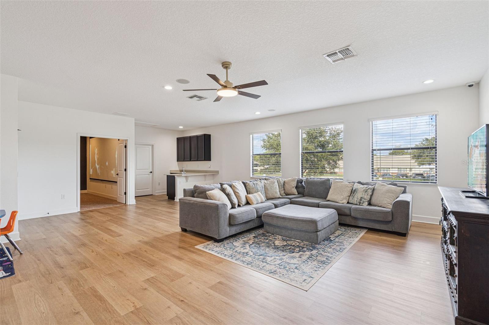 Image 18 of 24 For 5785 Saybrook Circle