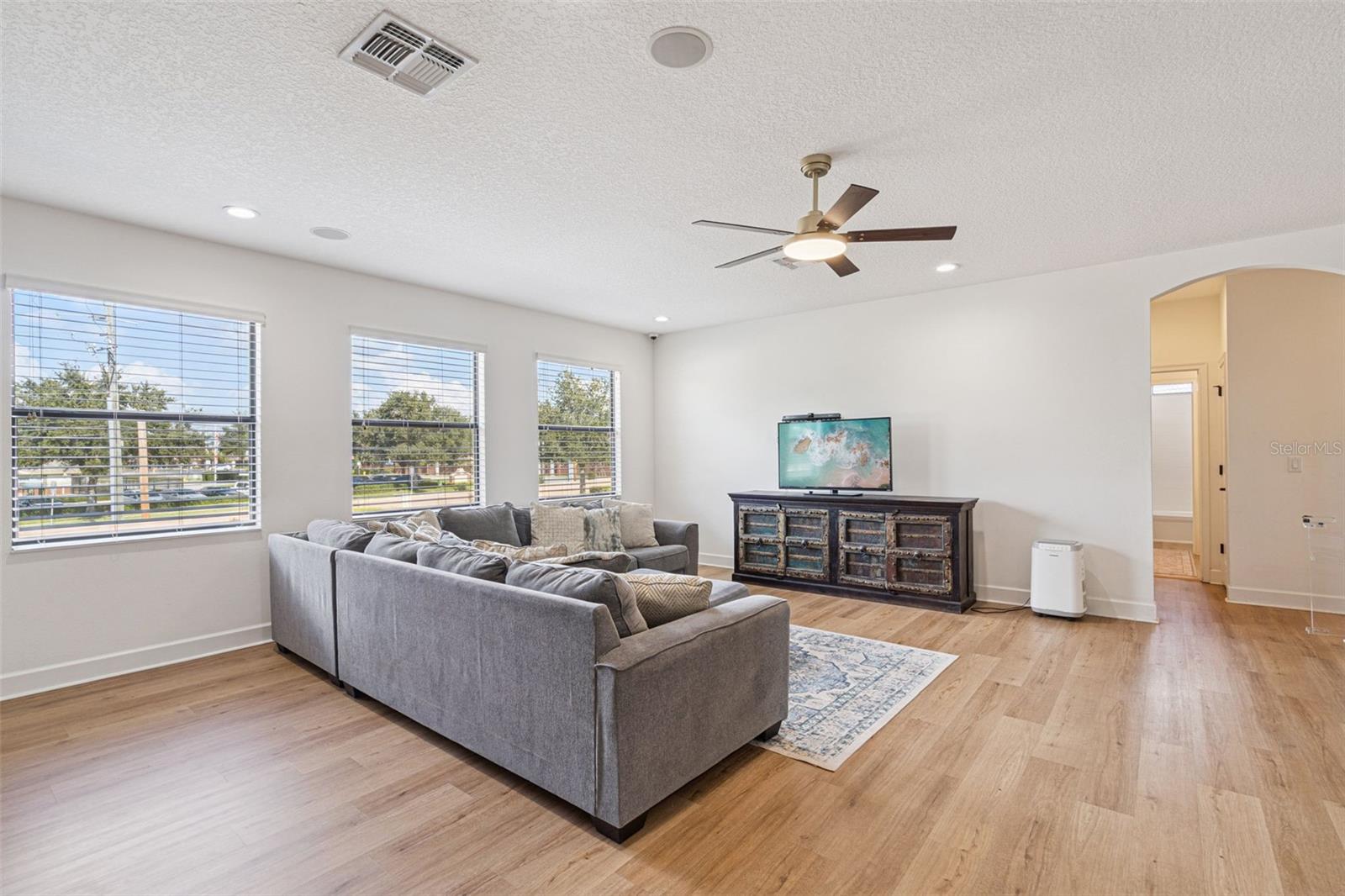 Image 20 of 24 For 5785 Saybrook Circle