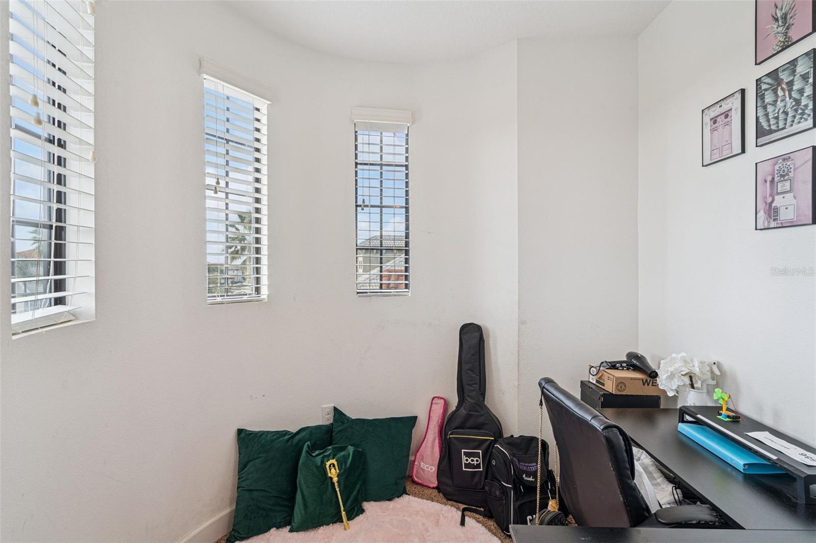 Image 27 of 39 For 5785 Saybrook Circle