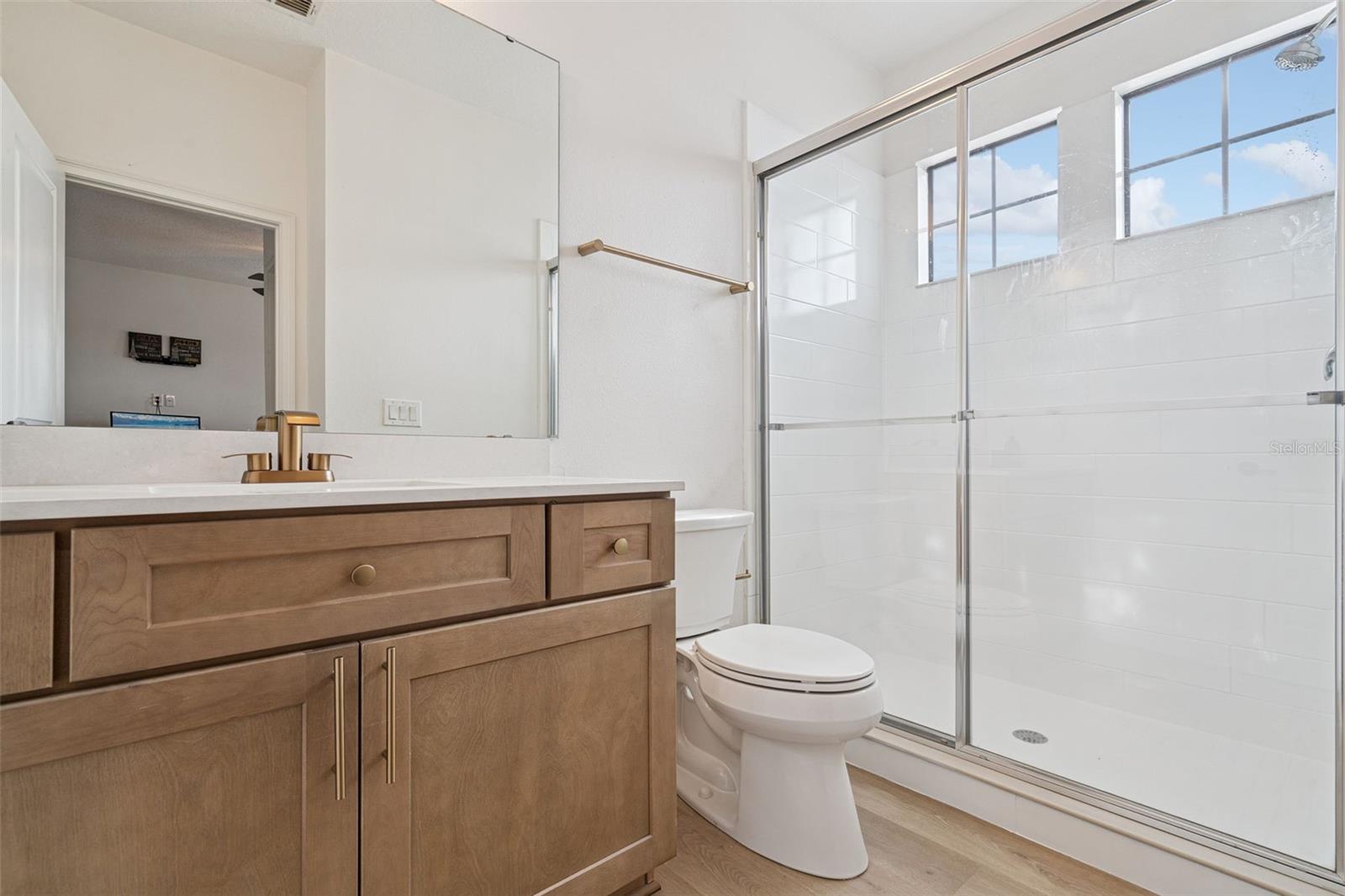 Image 30 of 39 For 5785 Saybrook Circle