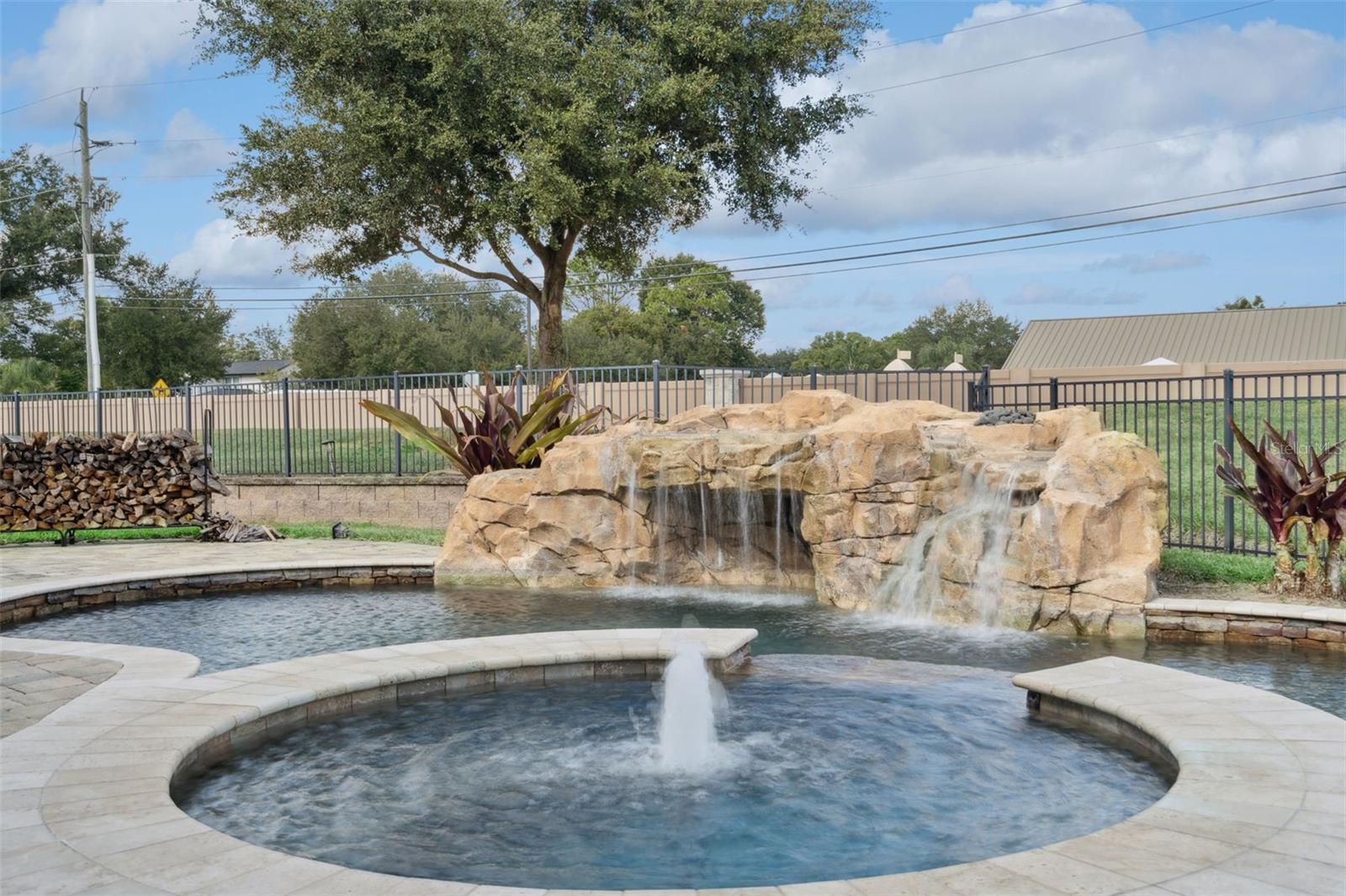 Image 34 of 39 For 5785 Saybrook Circle