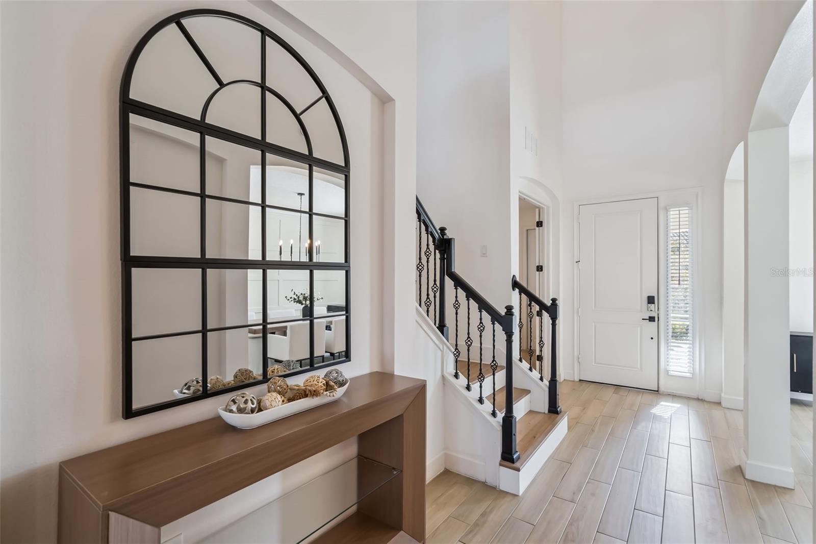 Image 4 of 24 For 5785 Saybrook Circle