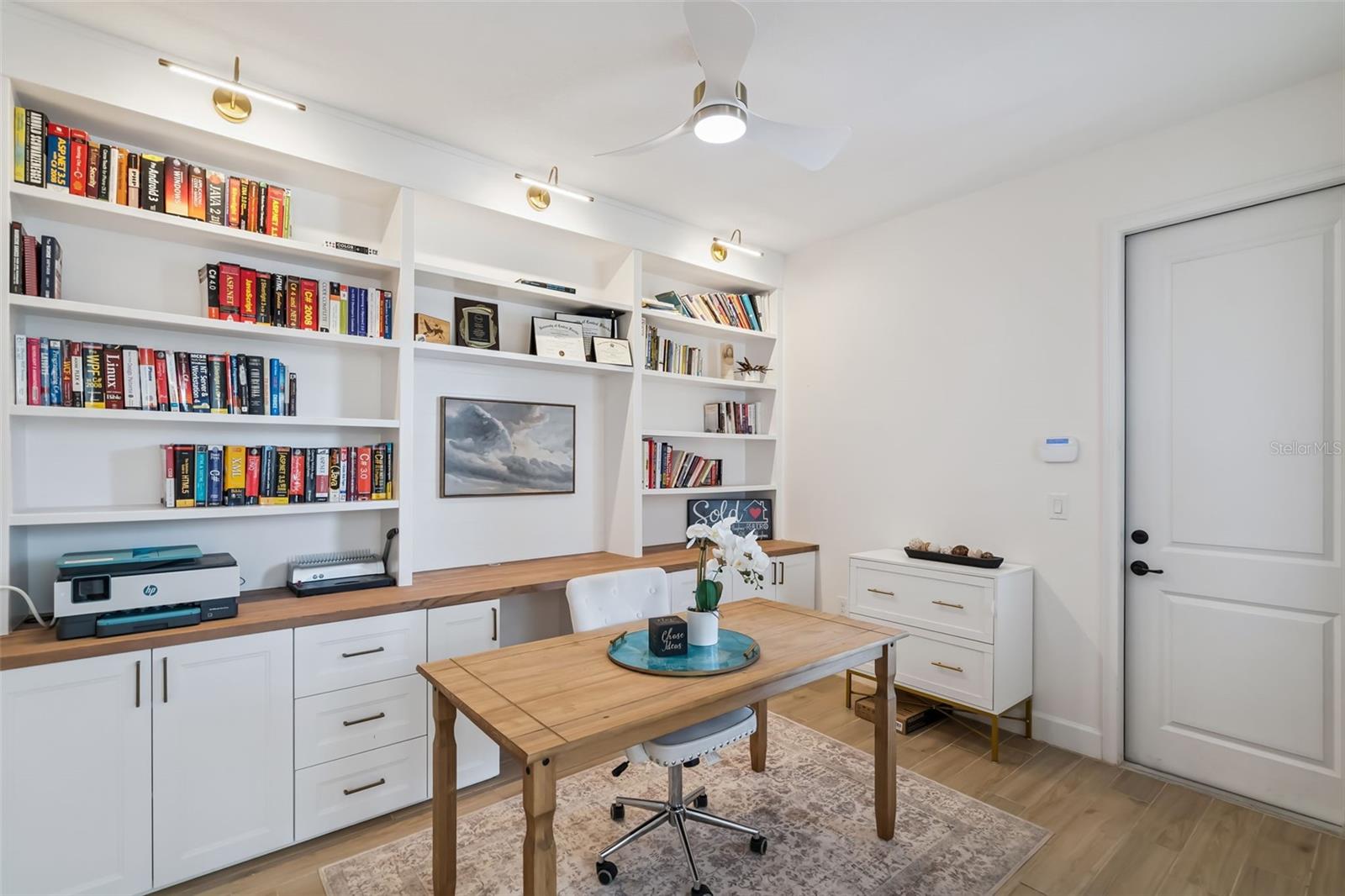 Image 6 of 24 For 5785 Saybrook Circle