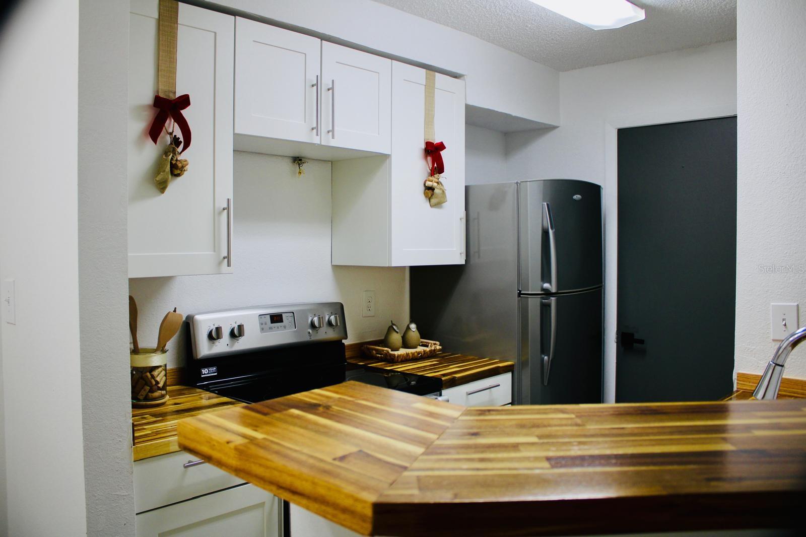 Image 22 of 58 For 216 Afton Square 202